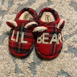 Lil Bear Christmas Slippers Size 7-8